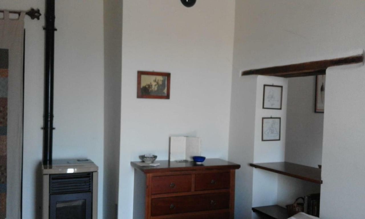Casa Vacanze "Nonna Vela" Petroio Exterior foto